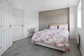 Ruby Kingsize Bedroom with En-suite